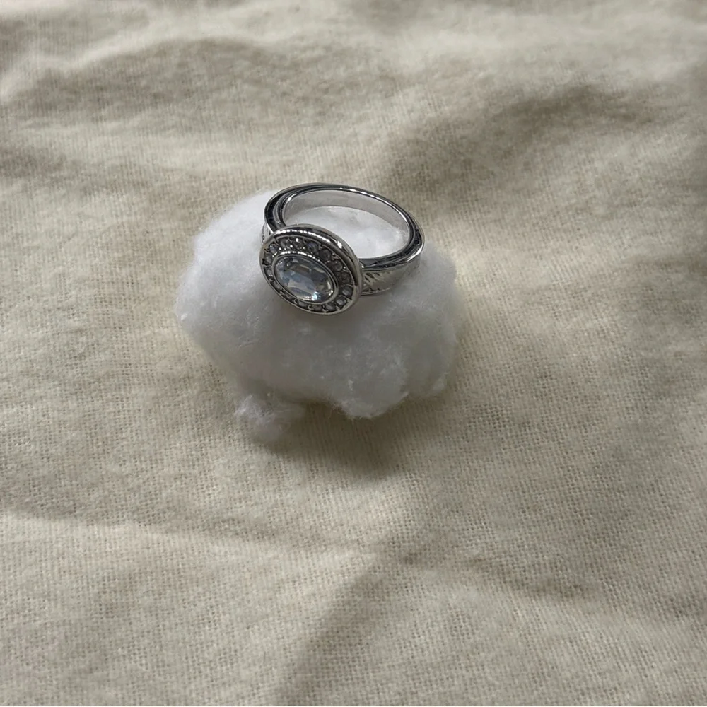 Silver round ring